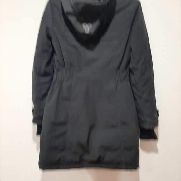 Vintage TNA Aritzia parka - Picture 2 of 8